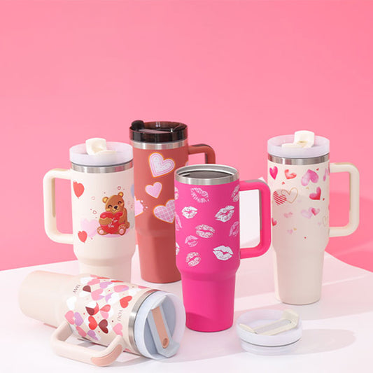 Gobelet 40 oz avec poignée et paille isolé, tasse en acier inoxydable anti-fuite avec couvercle, mug conique, cadeau pour la Saint-Valentin, idéal pour voiture, salle de sport, bureau et voyage.